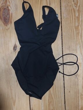 18. NWT  $175 STYLE PLUNGEY XS REG/LONG